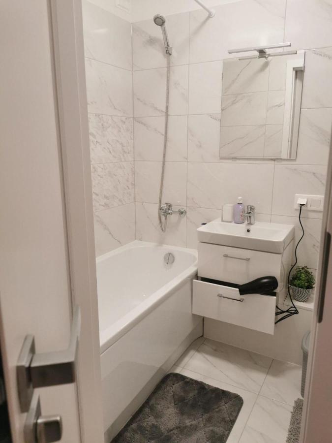 Modern Studio Debreceno, Self-Check-In, Free Parking Klaipeda Exterior photo